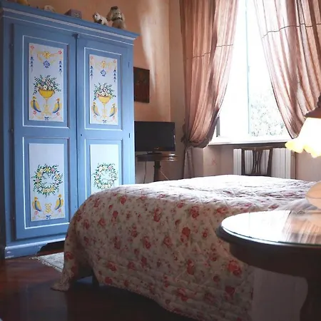 Language And Art Bed & Breakfast 2*